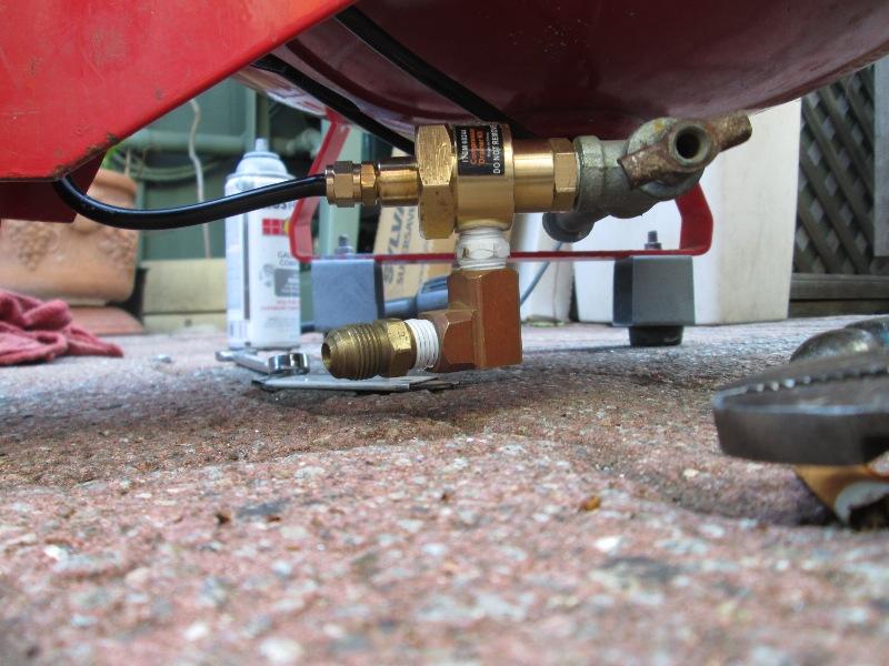 Air compressor auto drain